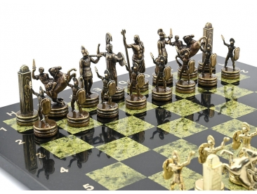Шахматы "Битва Титанов" арт. 1318890-10 35x35 см