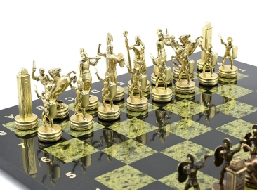 Шахматы "Битва Титанов" арт. 1318890-10 35x35 см